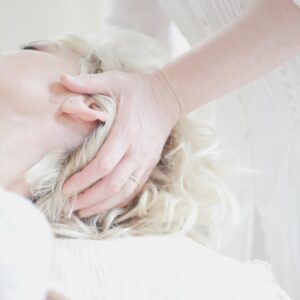 Massage Sérénité (visage, cuir chevelu, nuque, mains) à l'huile essentielle de lavande bio 30min
